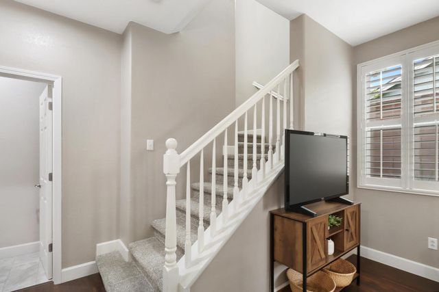 641 Navigator Dr, Lincoln, CA 95648