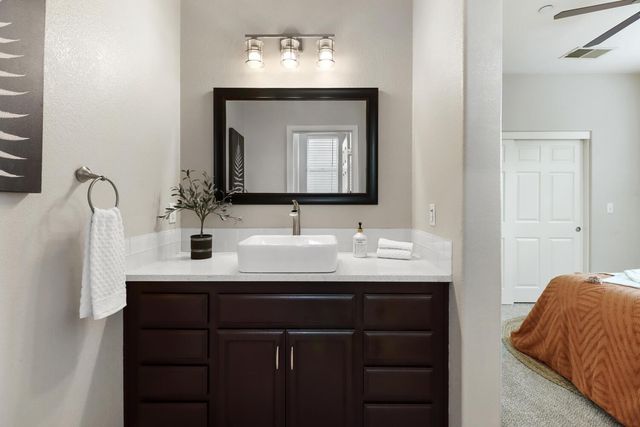 641 Navigator Dr, Lincoln, CA 95648