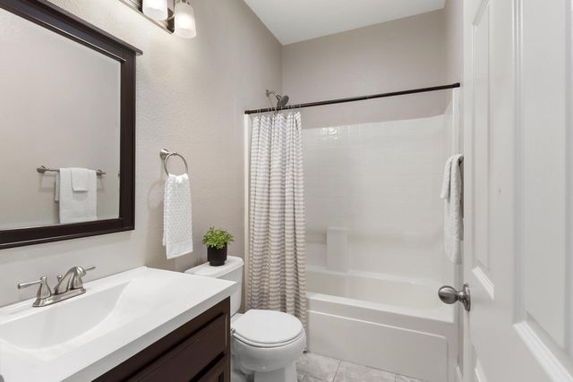 641 Navigator Dr, Lincoln, CA 95648