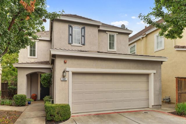 641 Navigator Dr, Lincoln, CA 95648