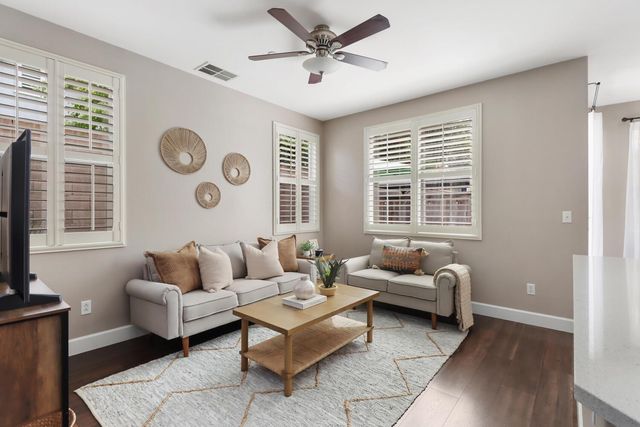 641 Navigator Dr, Lincoln, CA 95648