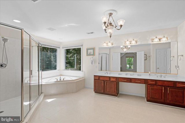 5 BEAVER RIDGE RD, Stafford, VA 22556
