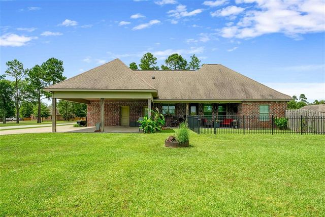 279 Marcantel Road, Dequincy, LA 70633
