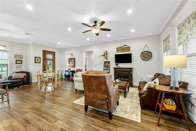 279 Marcantel Road, Dequincy, LA 70633