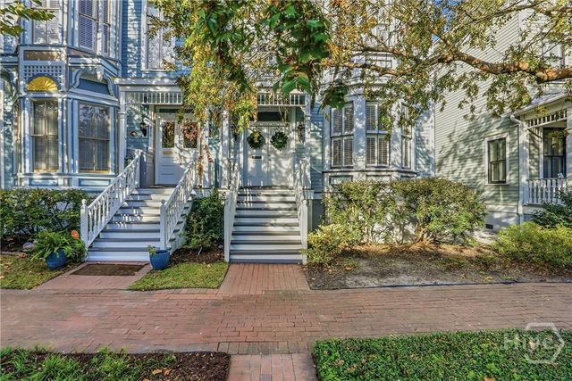214 W Waldburg Street, Savannah, GA 31401