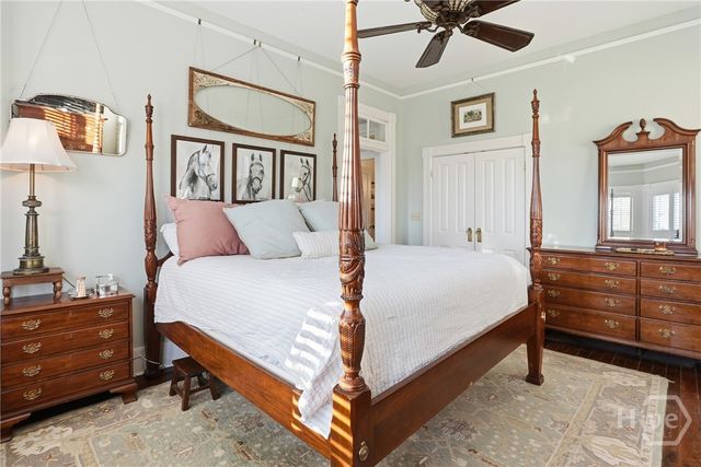 214 W Waldburg Street, Savannah, GA 31401