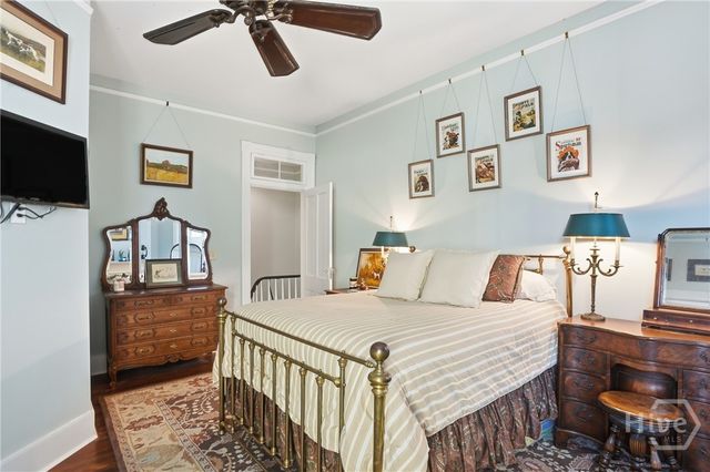 214 W Waldburg Street, Savannah, GA 31401