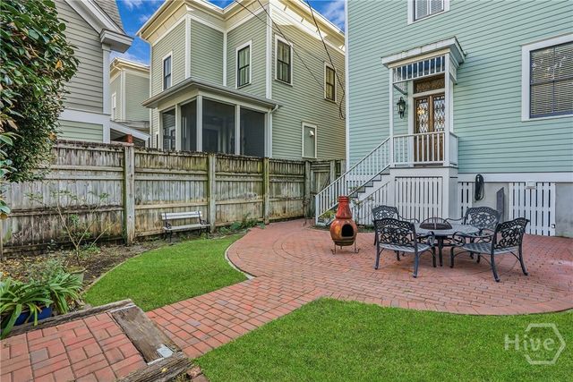 214 W Waldburg Street, Savannah, GA 31401