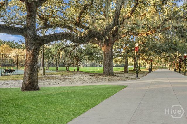 214 W Waldburg Street, Savannah, GA 31401