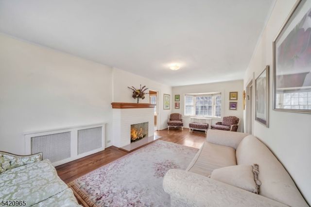 865 Livingston Rd, Elizabeth City, NJ 07208