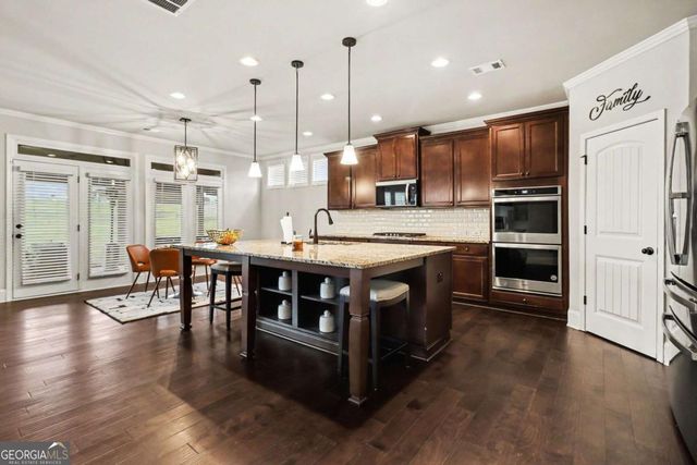 716 Genesee Point, Newnan, GA 30263