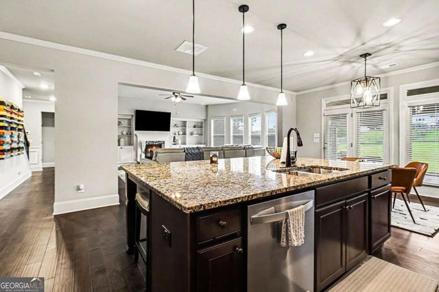 716 Genesee Point, Newnan, GA 30263