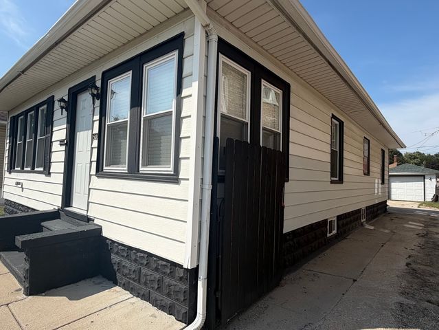 507 Grant Avenue, Joliet, IL 60433