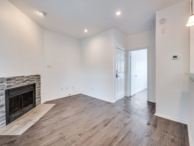 4113 Esters Road 605, Irving, TX 75038