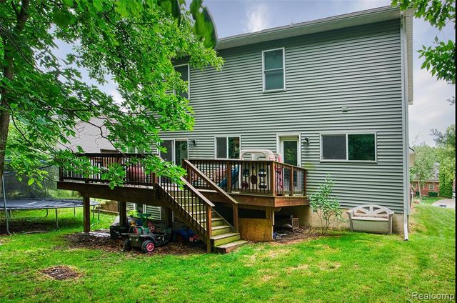 140 Skyline Drive, Howell, MI 48843
