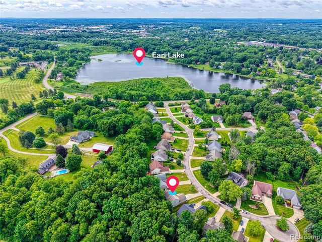 140 Skyline Drive, Howell, MI 48843