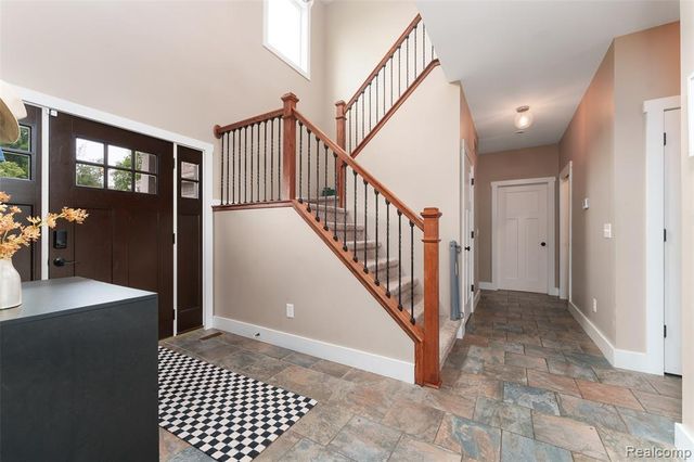140 Skyline Drive, Howell, MI 48843