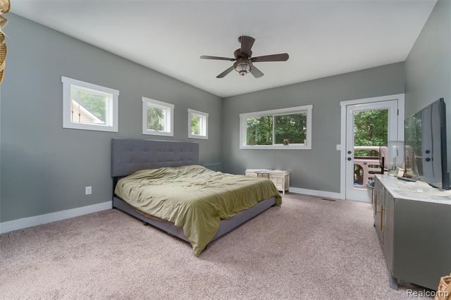 140 Skyline Drive, Howell, MI 48843