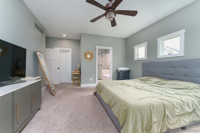 140 Skyline Drive, Howell, MI 48843
