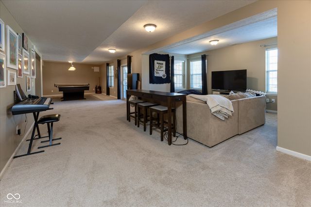 13318 Silverstone Drive, Fishers, IN 46037