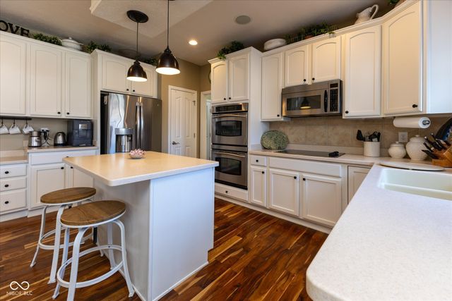 13318 Silverstone Drive, Fishers, IN 46037