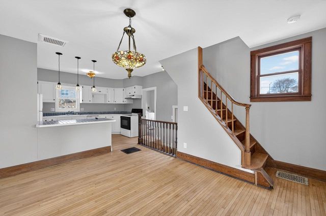 840 W Jefferson Street, Stoughton, WI 53589