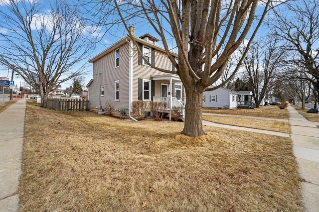 840 W Jefferson Street, Stoughton, WI 53589