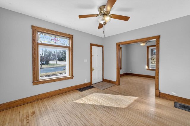 840 W Jefferson Street, Stoughton, WI 53589