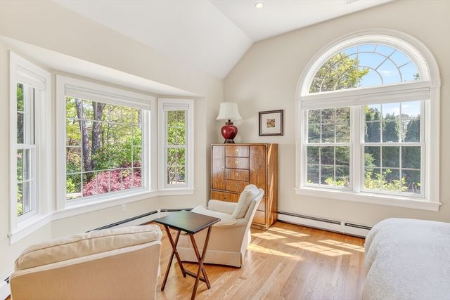 382 Falmouth Woods Rd, Falmouth, MA 02536