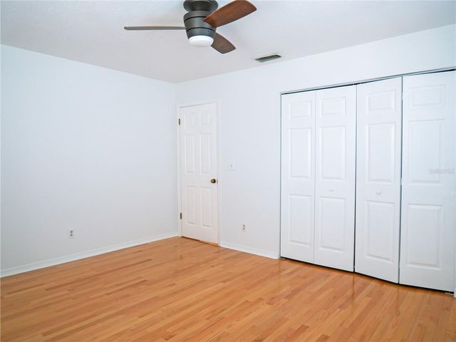 325 17TH AVENUE NE, St Petersburg, FL 33704