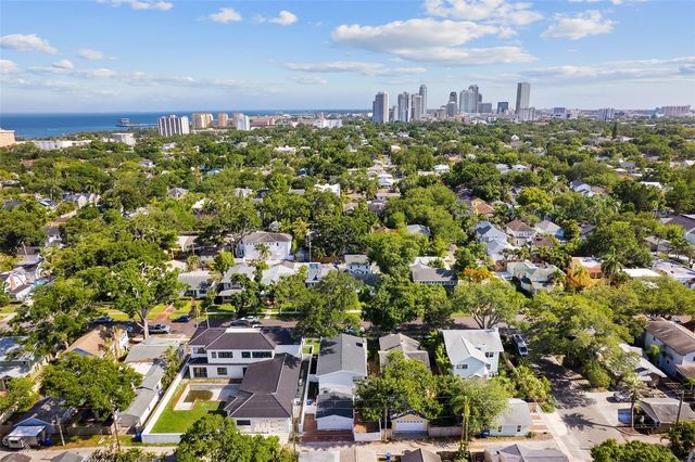 325 17TH AVENUE NE, St Petersburg, FL 33704