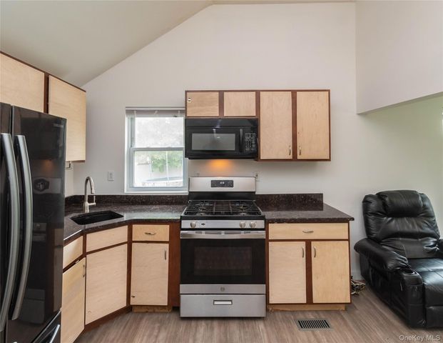 135 Beaver Dam Road, Montgomery, NY 12549
