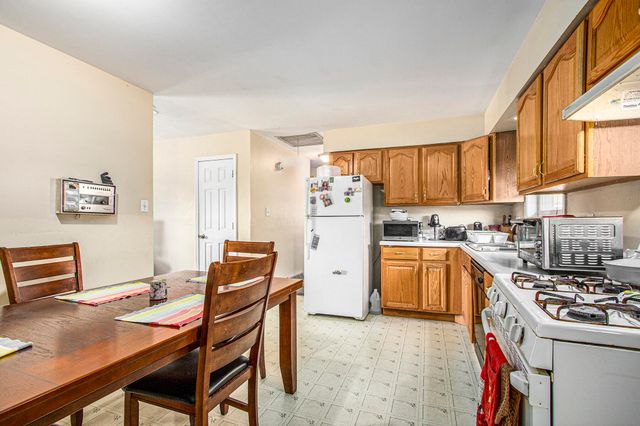 9343 Saric Drive, Highland, IN 46322