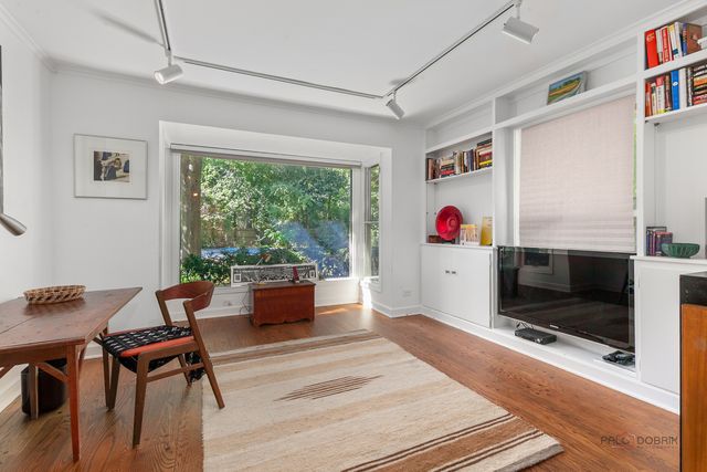 1175 Edgewood Road, Lake Forest, IL 60045