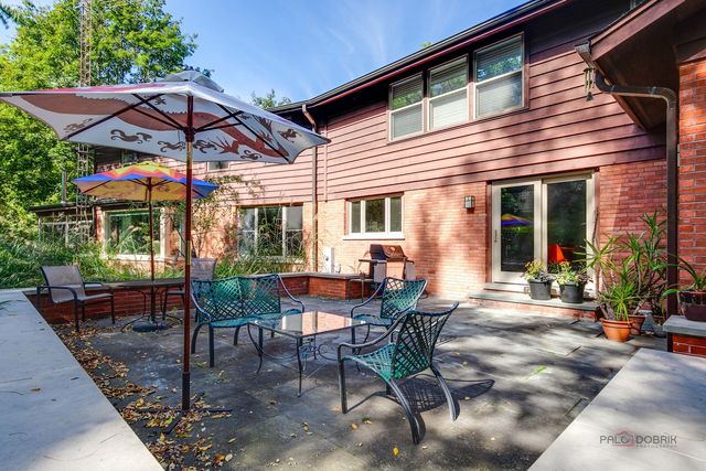 1175 Edgewood Road, Lake Forest, IL 60045