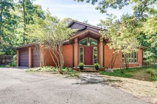 1175 Edgewood Road, Lake Forest, IL 60045