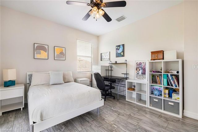 21040 Torre Del Lago ST, Estero, FL 33928