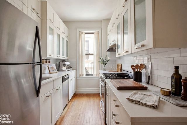 7401 4TH Avenue B7, New York City, NY 11209