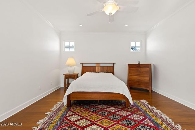 1501 E EARLL Drive, Phoenix, AZ 85014