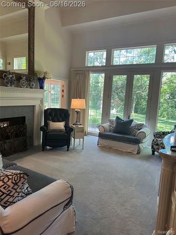 3486 Shakespeare Drive, Troy, MI 48084