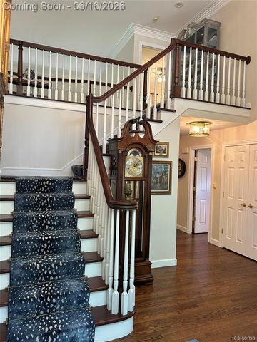 3486 Shakespeare Drive, Troy, MI 48084