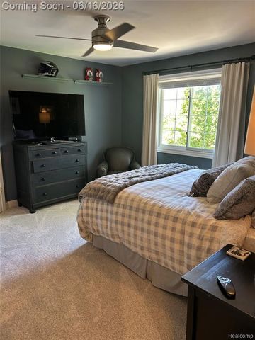 3486 Shakespeare Drive, Troy, MI 48084