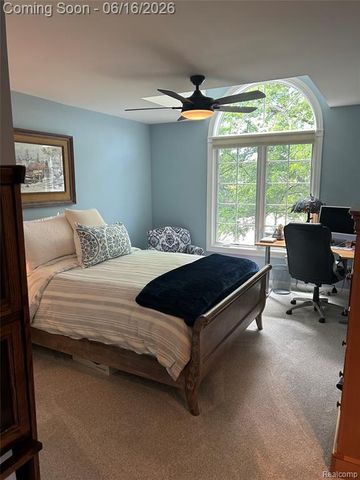 3486 Shakespeare Drive, Troy, MI 48084