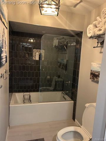3486 Shakespeare Drive, Troy, MI 48084