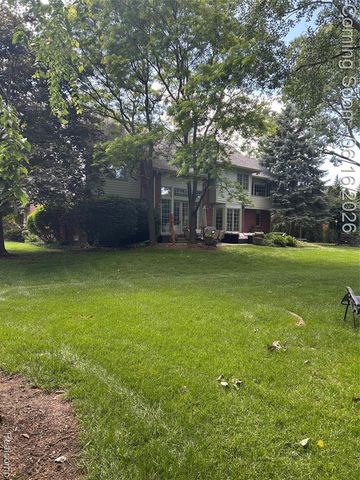 3486 Shakespeare Drive, Troy, MI 48084