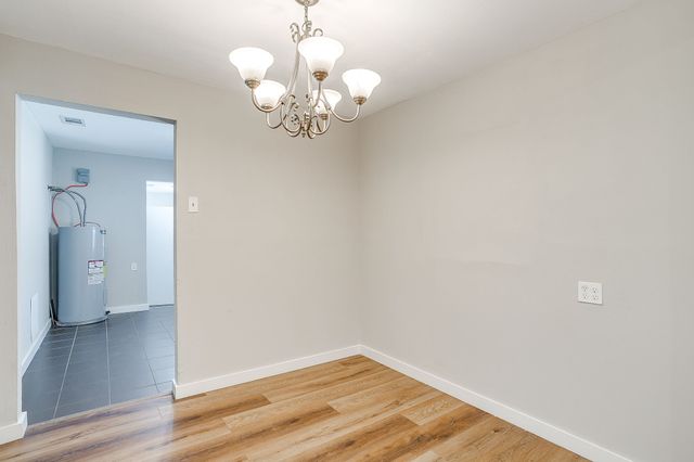 1212 Campbelton Street, Bellmead, TX 76705