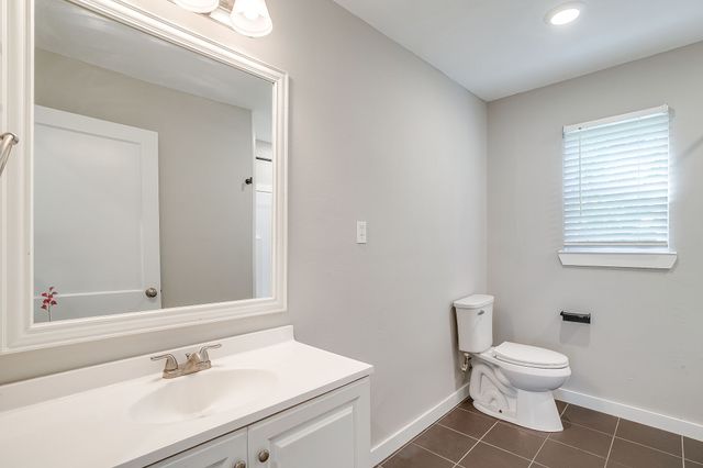 1212 Campbelton Street, Bellmead, TX 76705