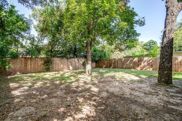 1212 Campbelton Street, Bellmead, TX 76705
