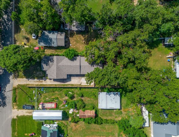 1212 Campbelton Street, Bellmead, TX 76705
