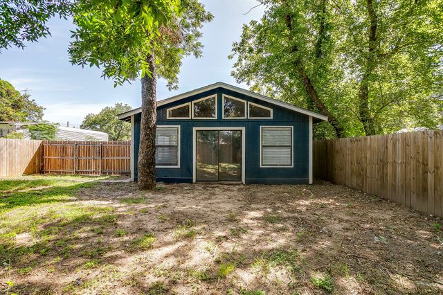 1212 Campbelton Street, Bellmead, TX 76705